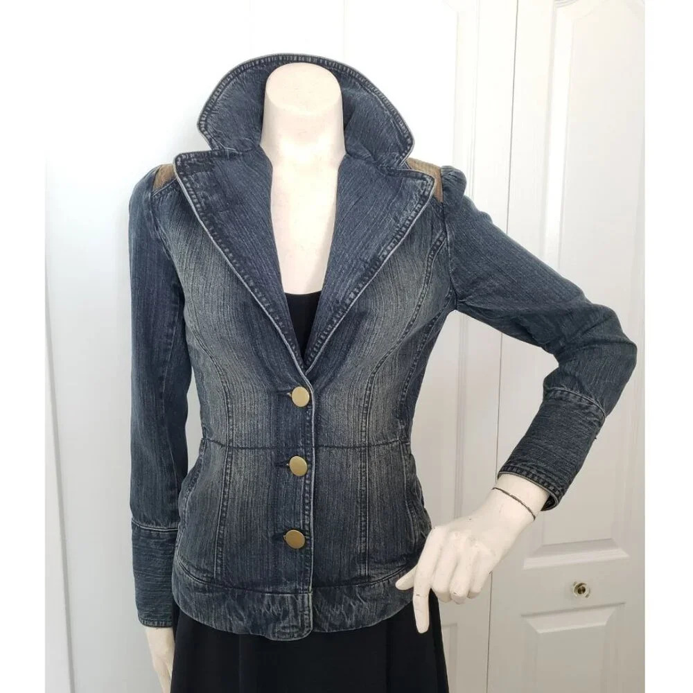 BNWT Tailored Fitted Tristan  & Iseut Jean Blazer